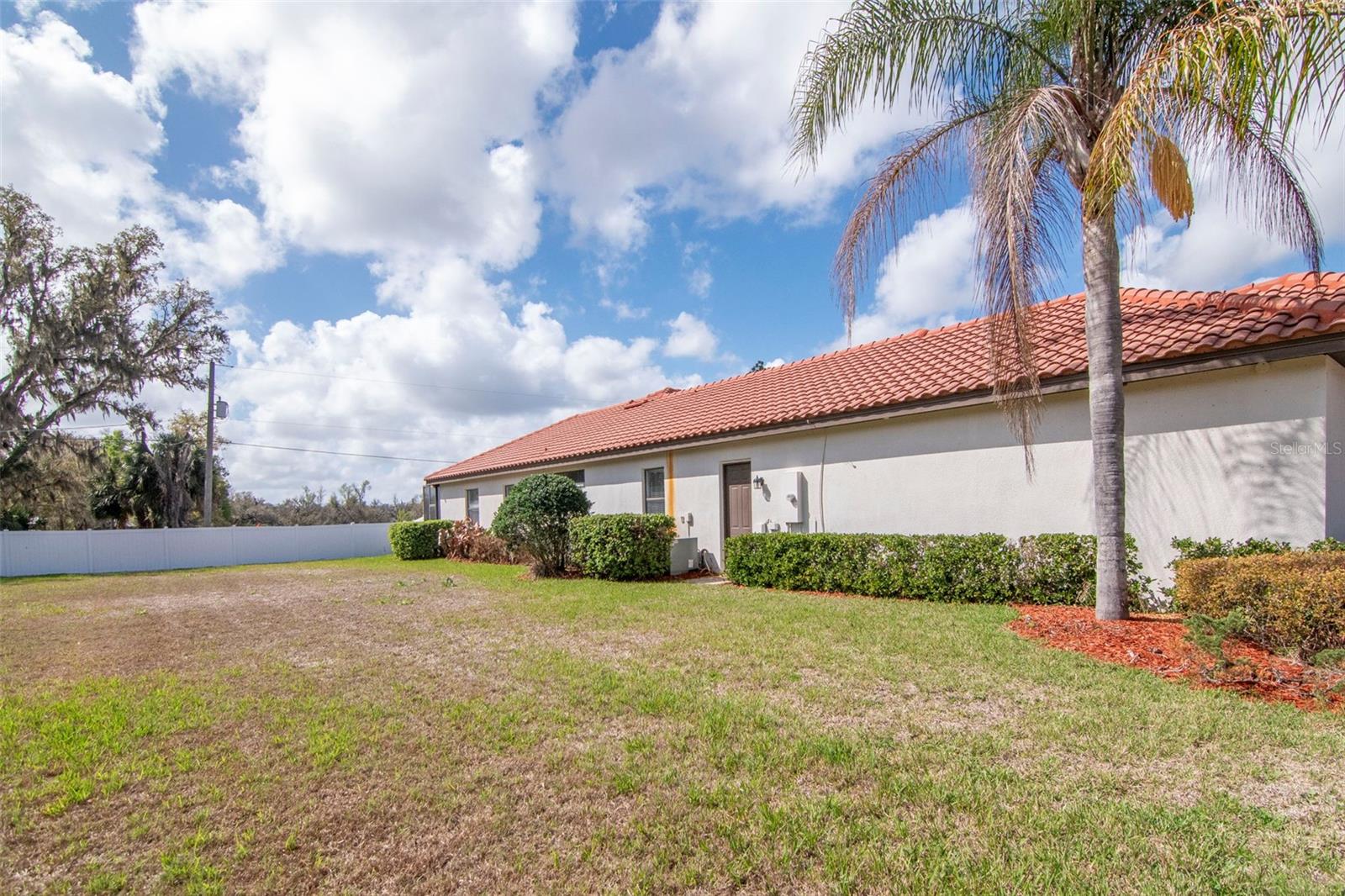 1022 EMERALD CREEK DR, VALRICO, FL, 33596