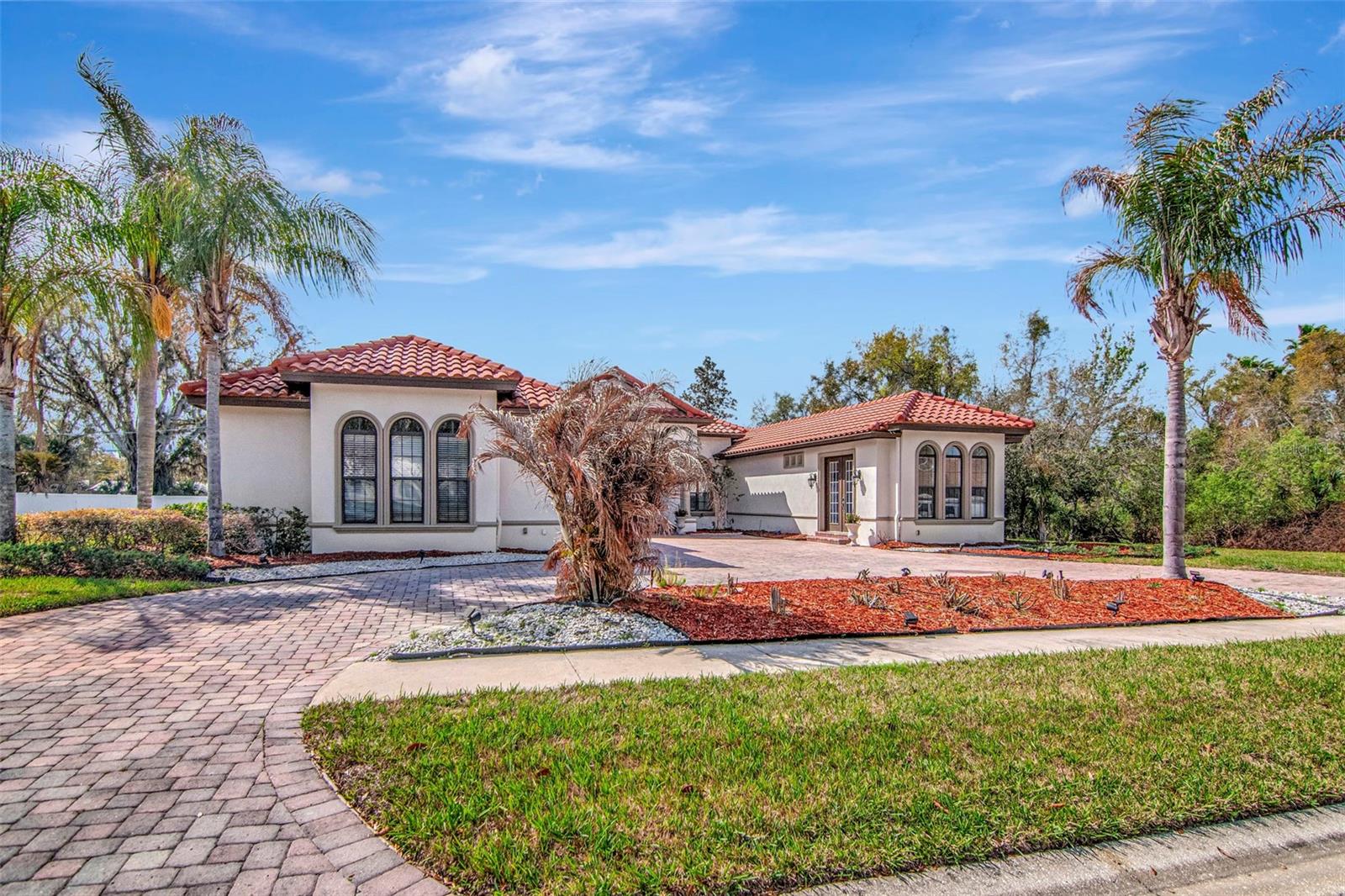 1022 EMERALD CREEK DR, VALRICO, FL, 33596