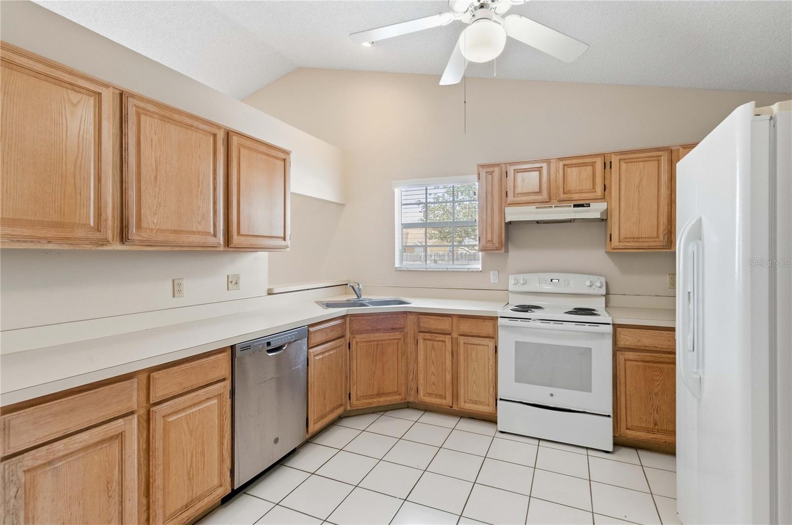 6572 ABERCROMBIE CT, ORLANDO, FL, 32835