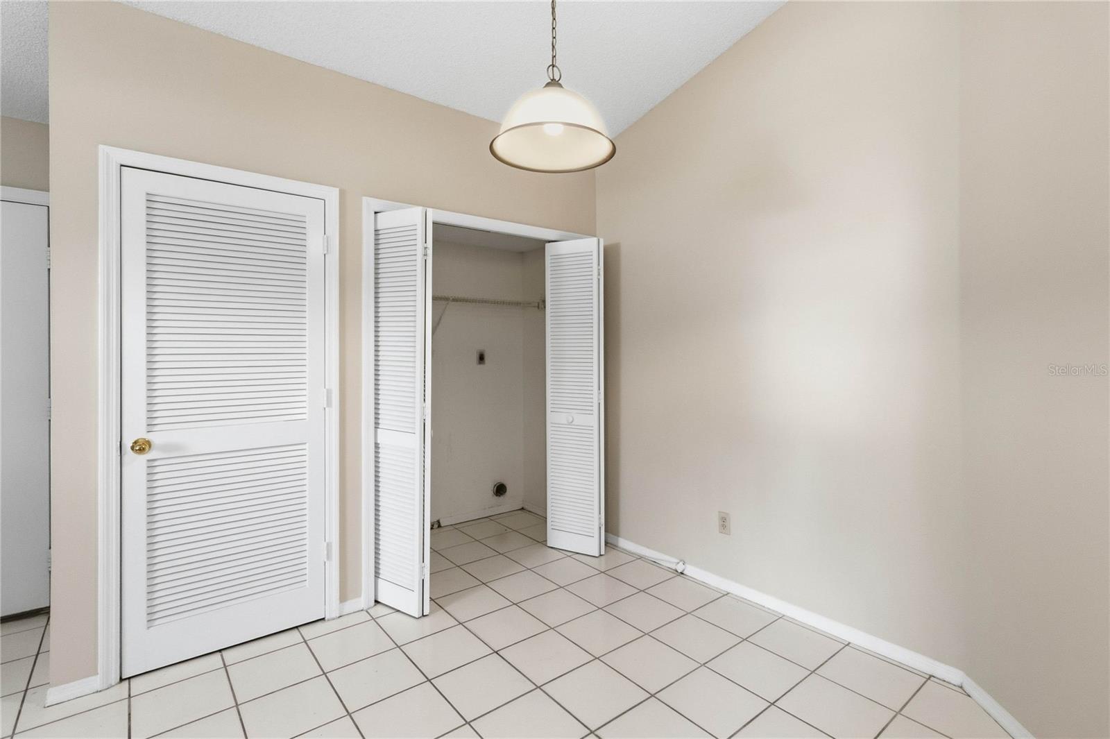 6572 ABERCROMBIE CT, ORLANDO, FL, 32835