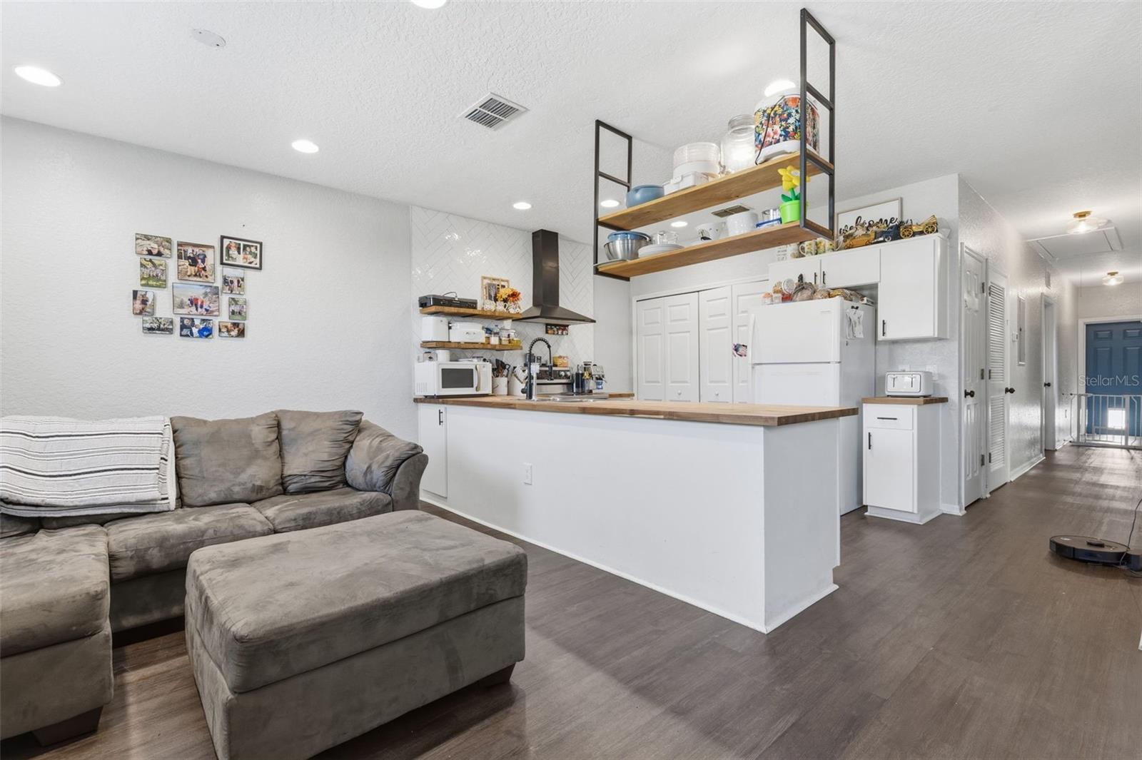 5940 & 5934 MEADOWLANE ST, NEW PORT RICHEY, FL, 34652
