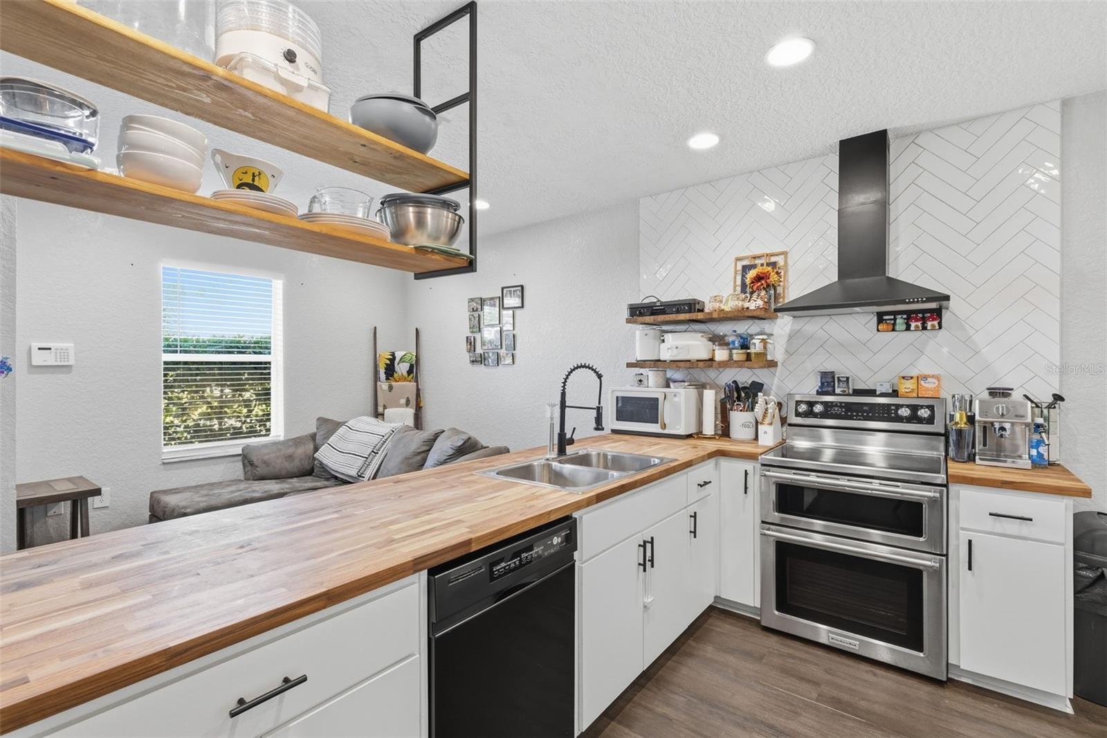 5940 & 5934 MEADOWLANE ST, NEW PORT RICHEY, FL, 34652