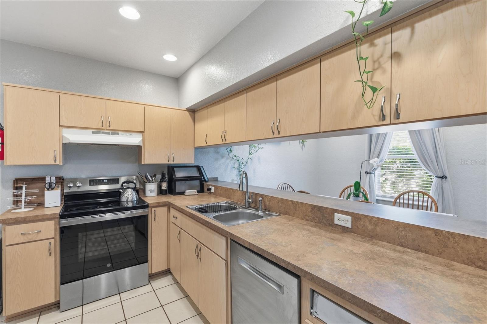 5940 & 5934 MEADOWLANE ST, NEW PORT RICHEY, FL, 34652