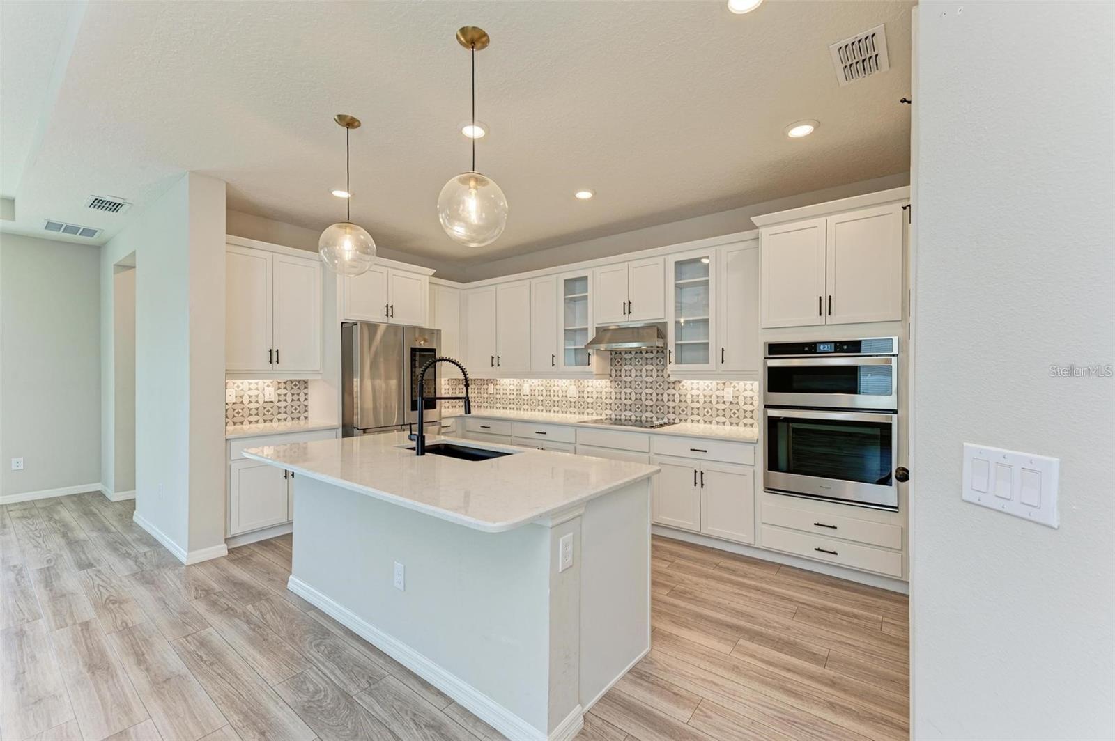 3519 74TH AVENUE CIR E, SARASOTA, FL, 34243