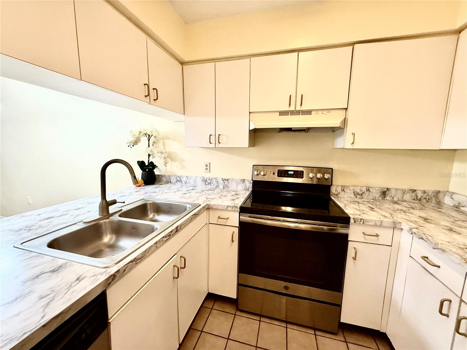 2735 SW 35TH PL #1604, GAINESVILLE, FL, 32608