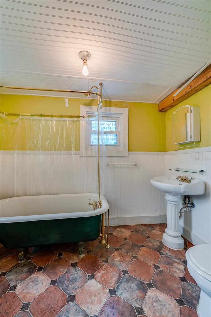 715 NEAL ST, NEW SMYRNA BEACH, FL, 32168