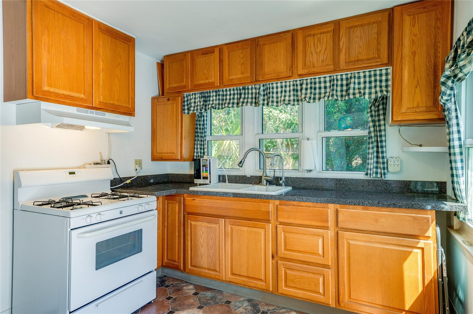 715 NEAL ST, NEW SMYRNA BEACH, FL, 32168