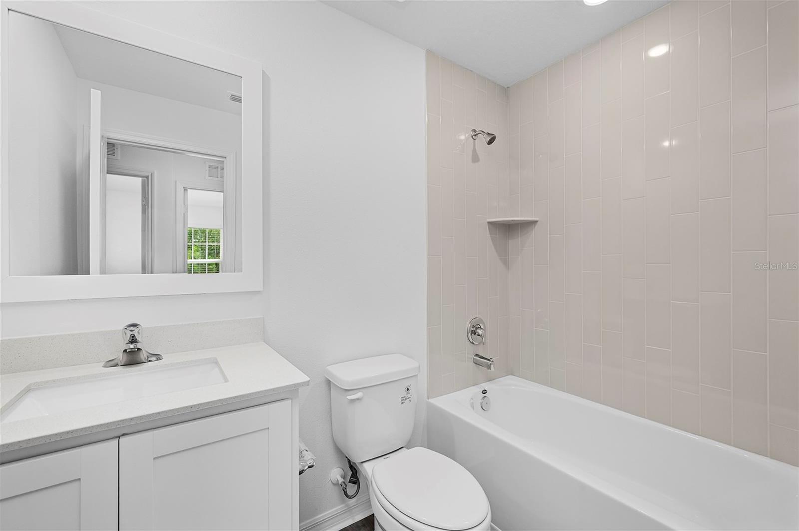 556 BAY LEAF DR, POINCIANA, FL, 34759