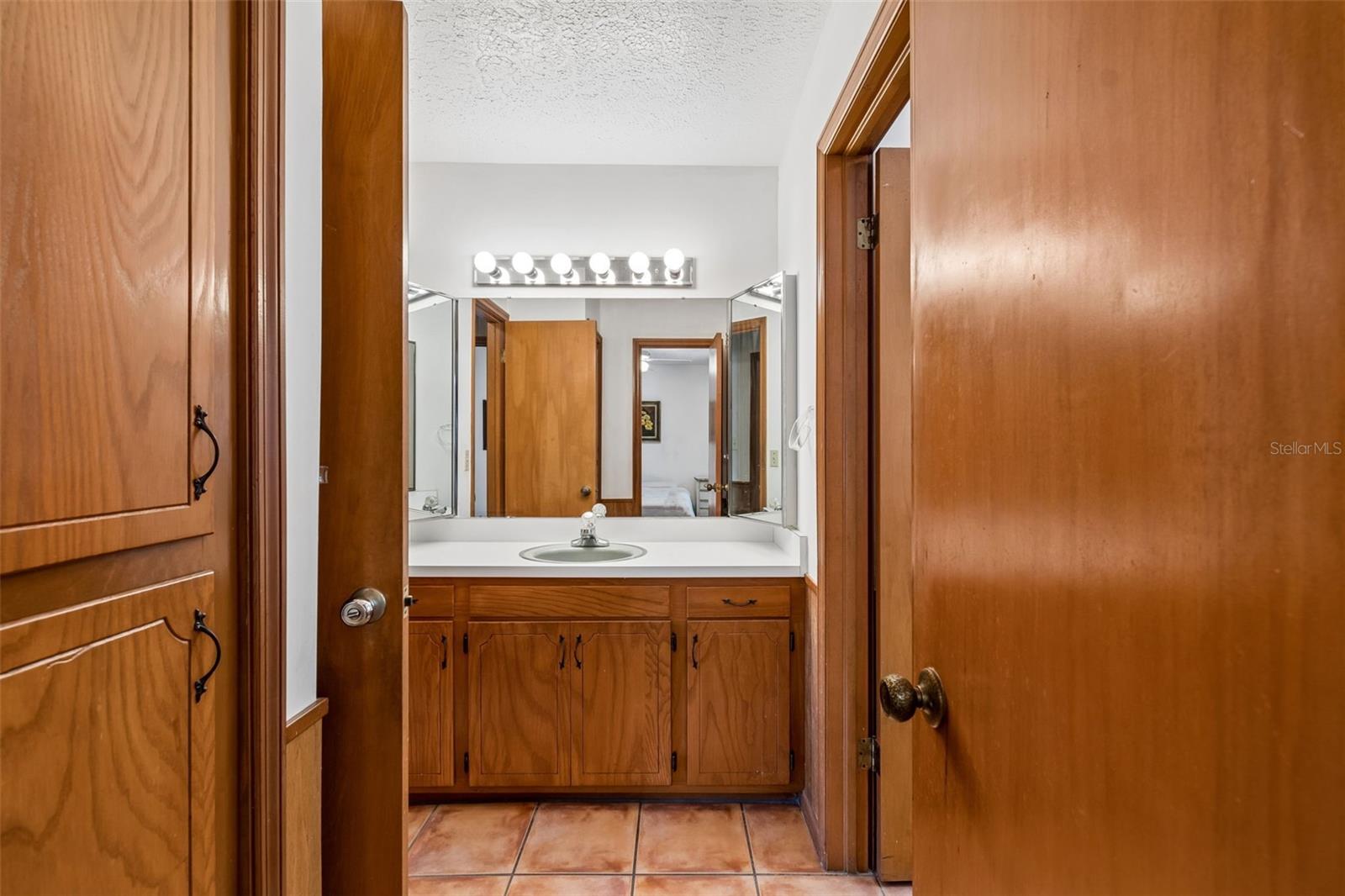 6701 MID PL, TEMPLE TERRACE, FL, 33617