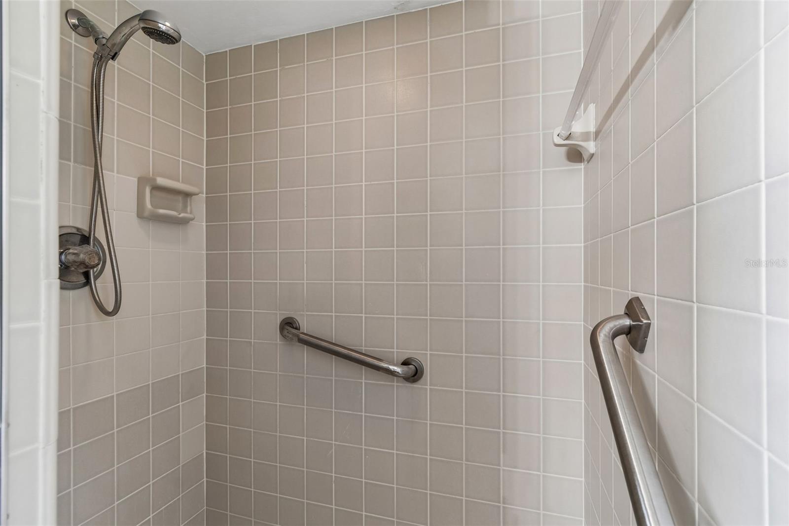 6701 MID PL, TEMPLE TERRACE, FL, 33617