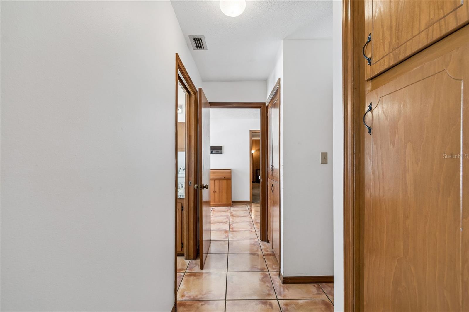 6701 MID PL, TEMPLE TERRACE, FL, 33617