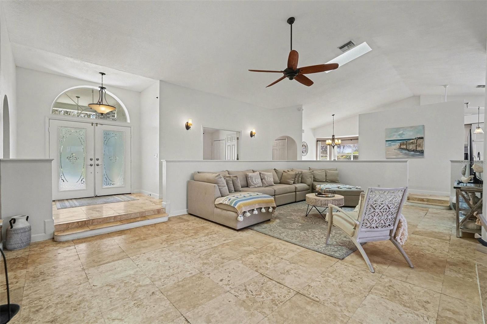 11009 WOODLAND WATERS BLVD, WEEKI WACHEE, FL, 34613