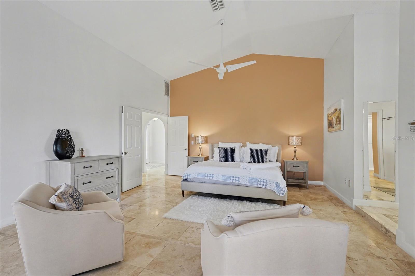 11009 WOODLAND WATERS BLVD, WEEKI WACHEE, FL, 34613