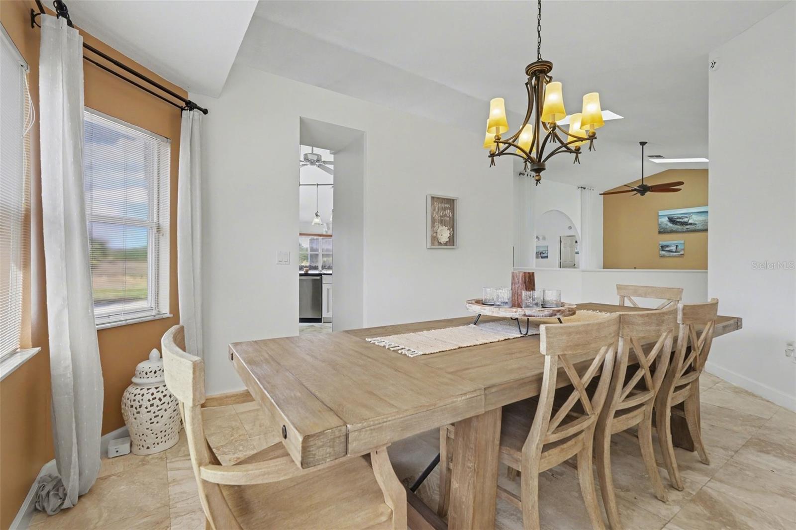 11009 WOODLAND WATERS BLVD, WEEKI WACHEE, FL, 34613