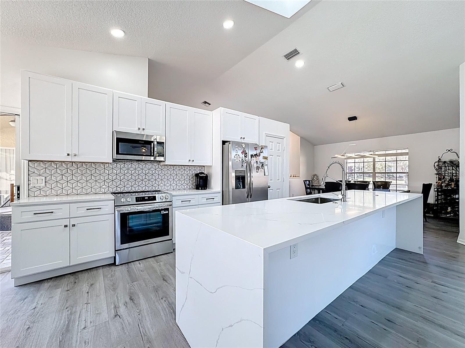 1125 ALMOND TREE CIR, ORLANDO, FL, 32835