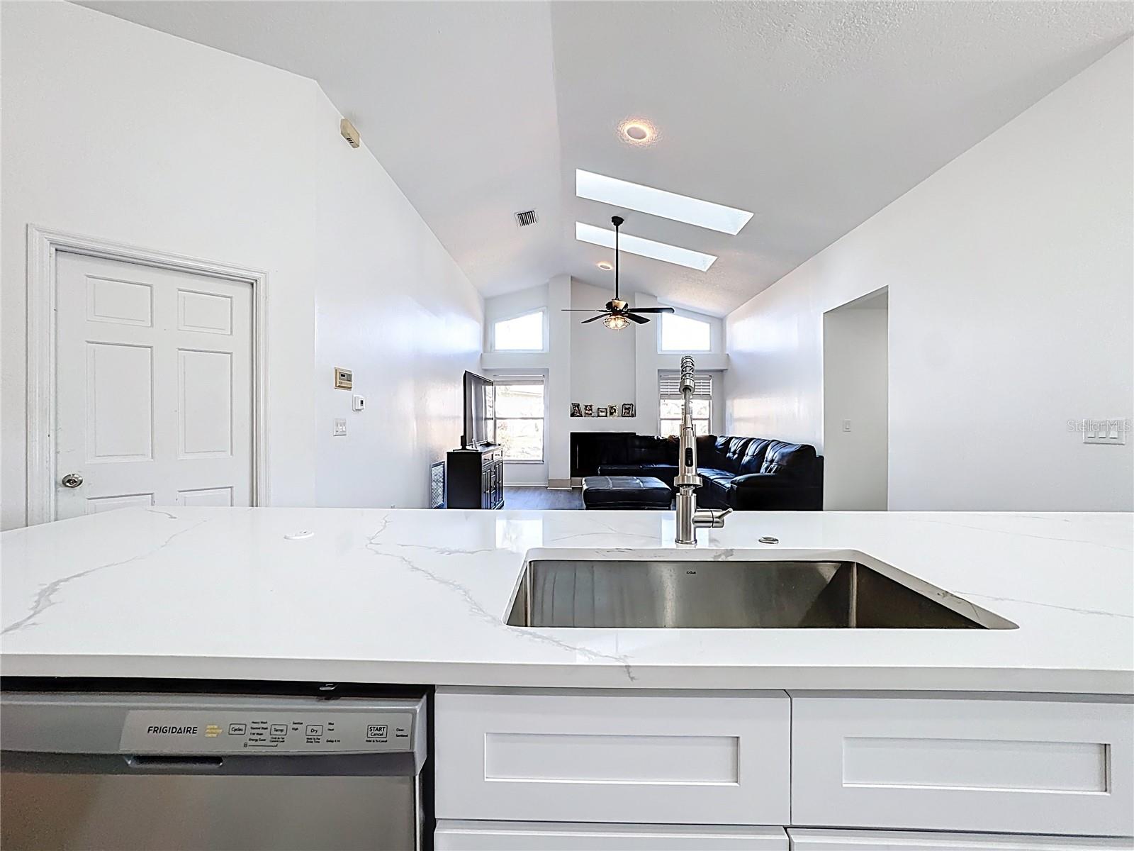 1125 ALMOND TREE CIR, ORLANDO, FL, 32835