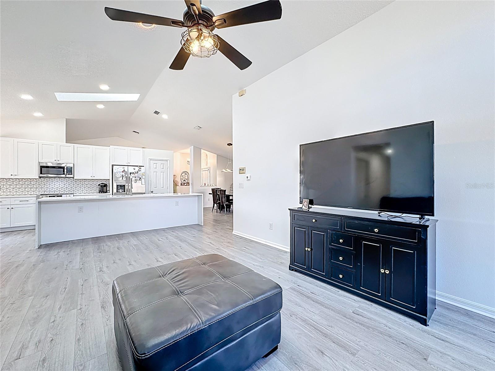 1125 ALMOND TREE CIR, ORLANDO, FL, 32835