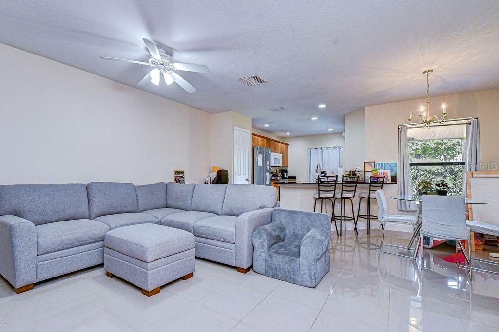 2609 OLEANDER LAKES DR, BRANDON, FL, 33511