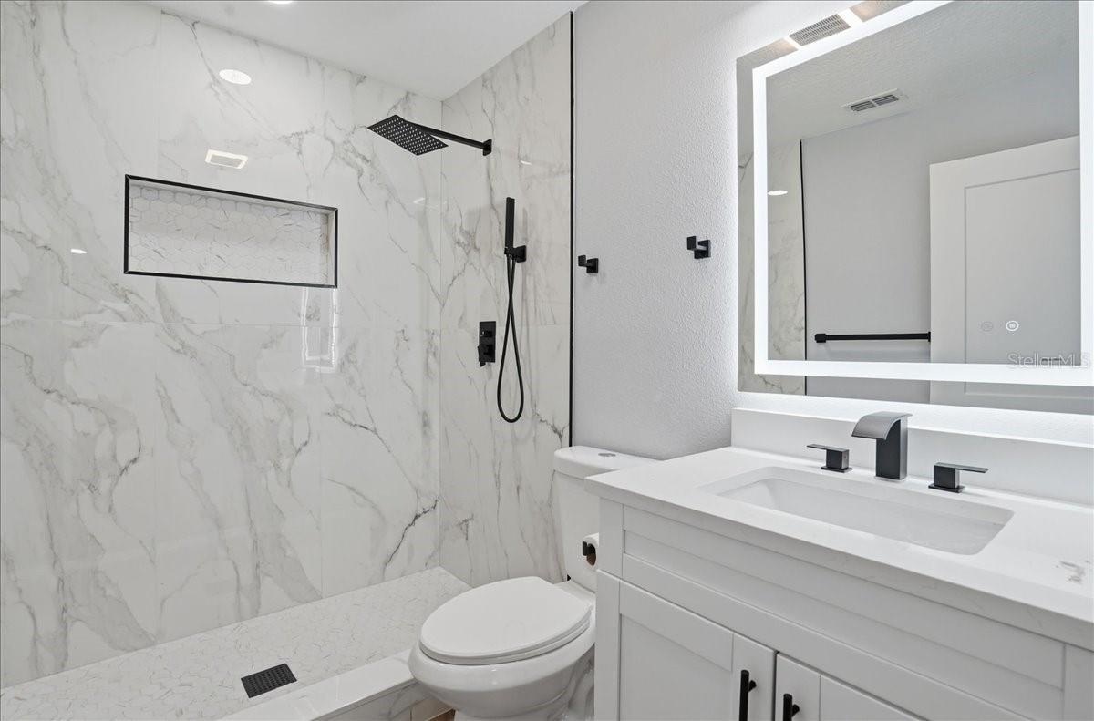 5721 65TH AVE N, PINELLAS PARK, FL, 33781