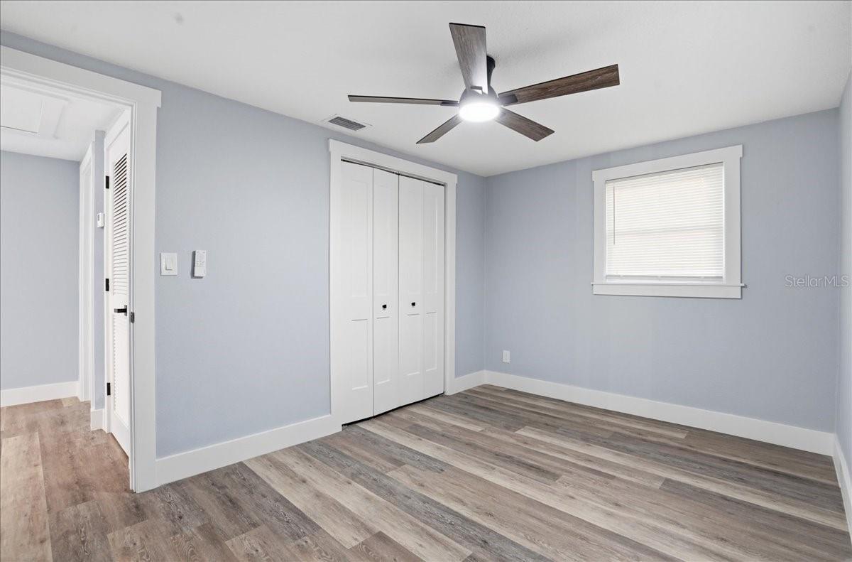 5721 65TH AVE N, PINELLAS PARK, FL, 33781