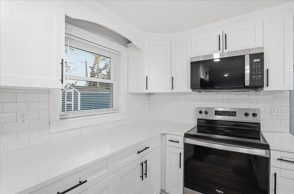 5721 65TH AVE N, PINELLAS PARK, FL, 33781