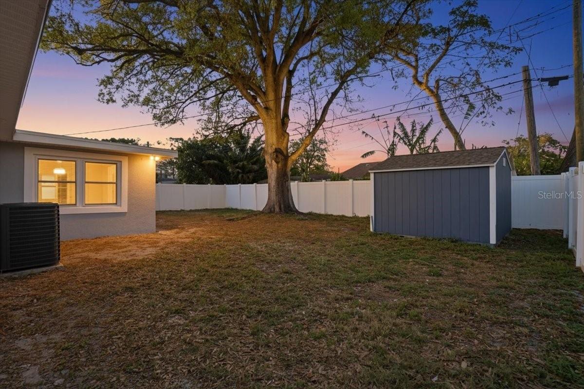 5721 65TH AVE N, PINELLAS PARK, FL, 33781