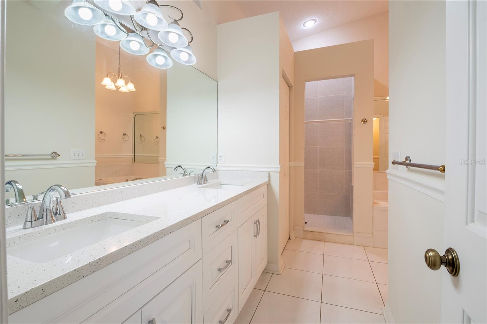 1101 PINELLAS BAYWAY S #206, TIERRA VERDE, FL, 33715