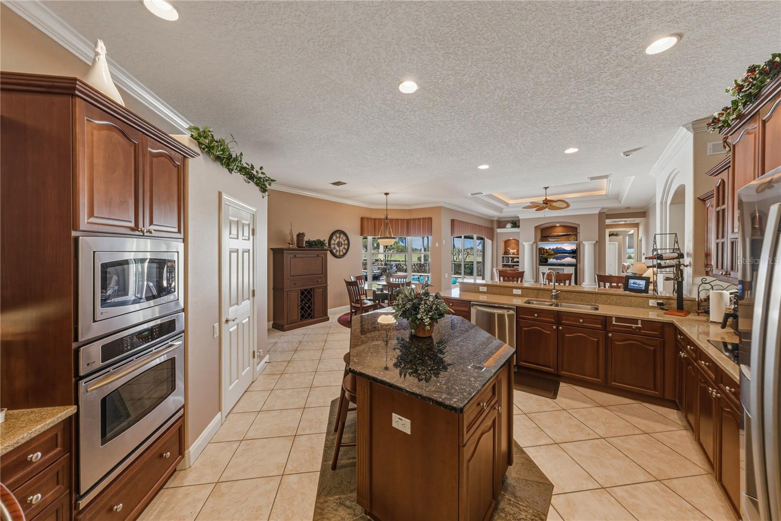 33909 AMERICANA AVE, DADE CITY, FL, 33525