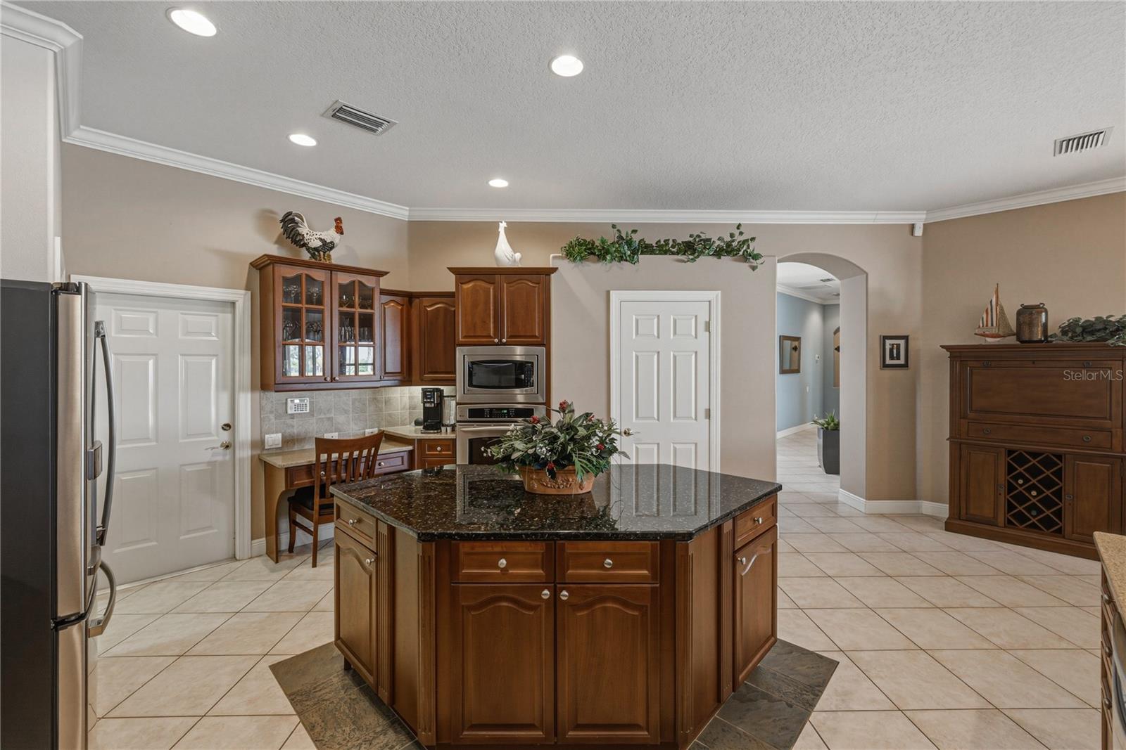 33909 AMERICANA AVE, DADE CITY, FL, 33525