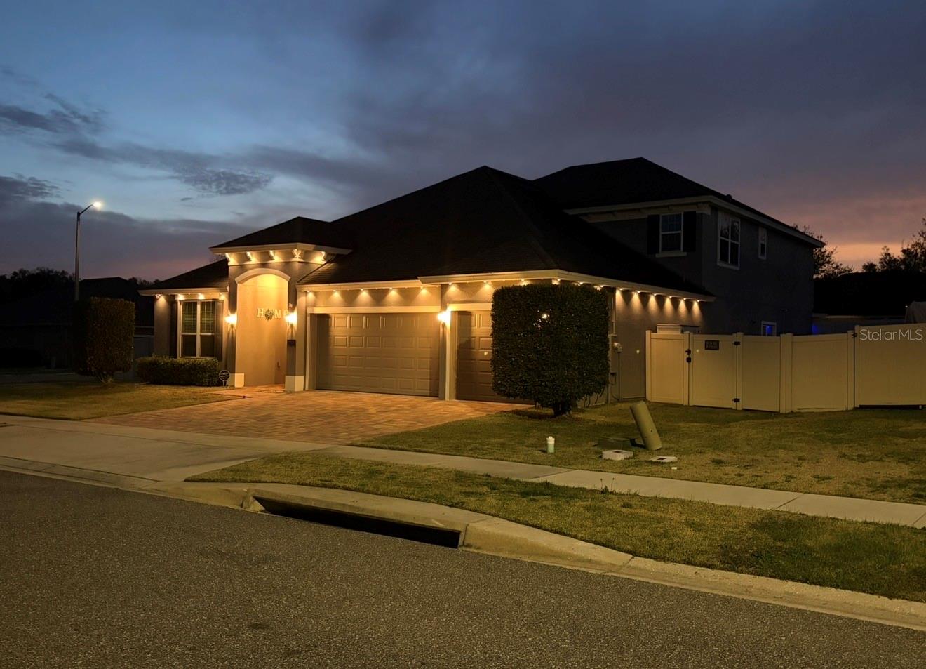 703 CALABRIA WAY, HOWEY IN THE HILLS, FL, 34737