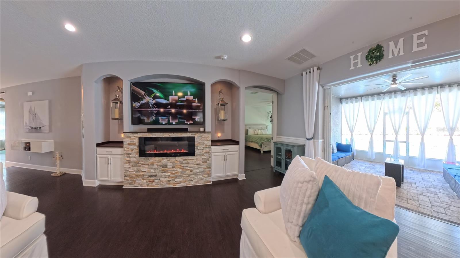 703 CALABRIA WAY, HOWEY IN THE HILLS, FL, 34737