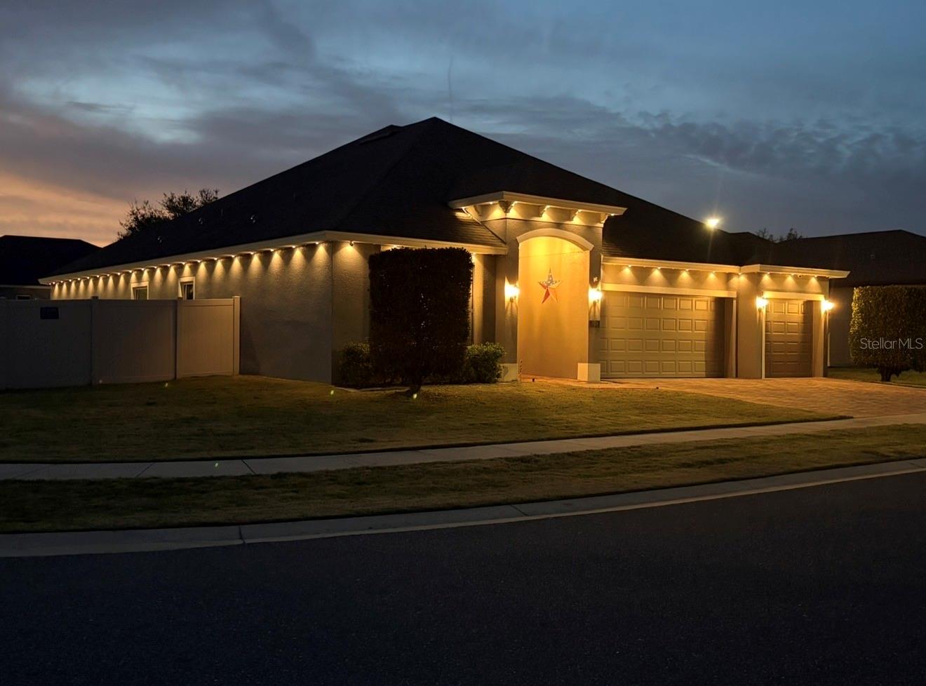 703 CALABRIA WAY, HOWEY IN THE HILLS, FL, 34737