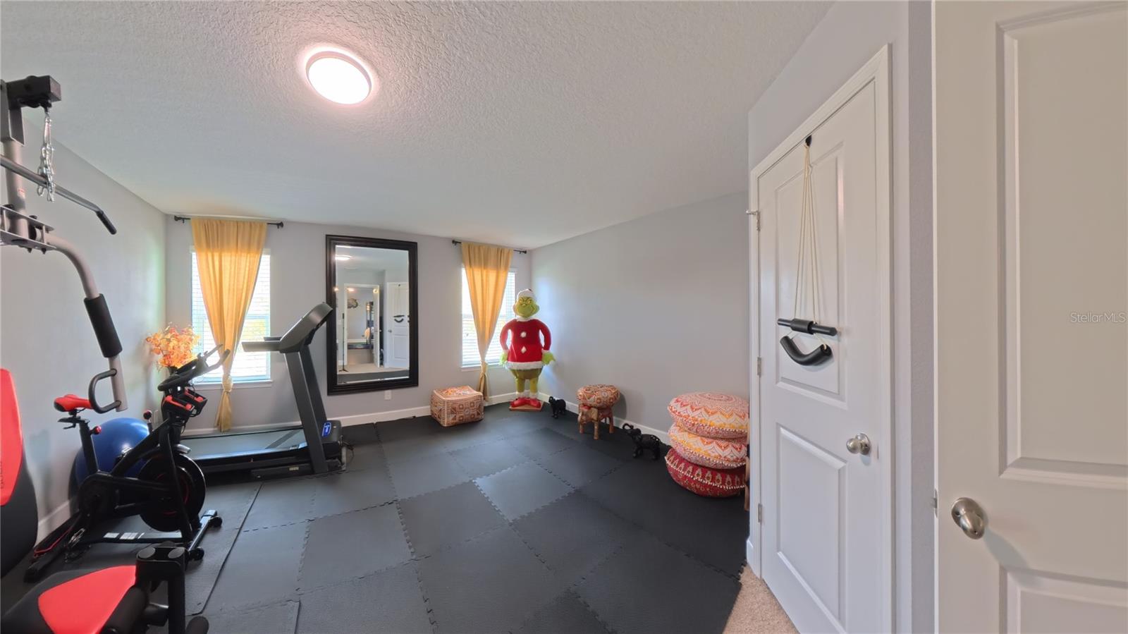 703 CALABRIA WAY, HOWEY IN THE HILLS, FL, 34737