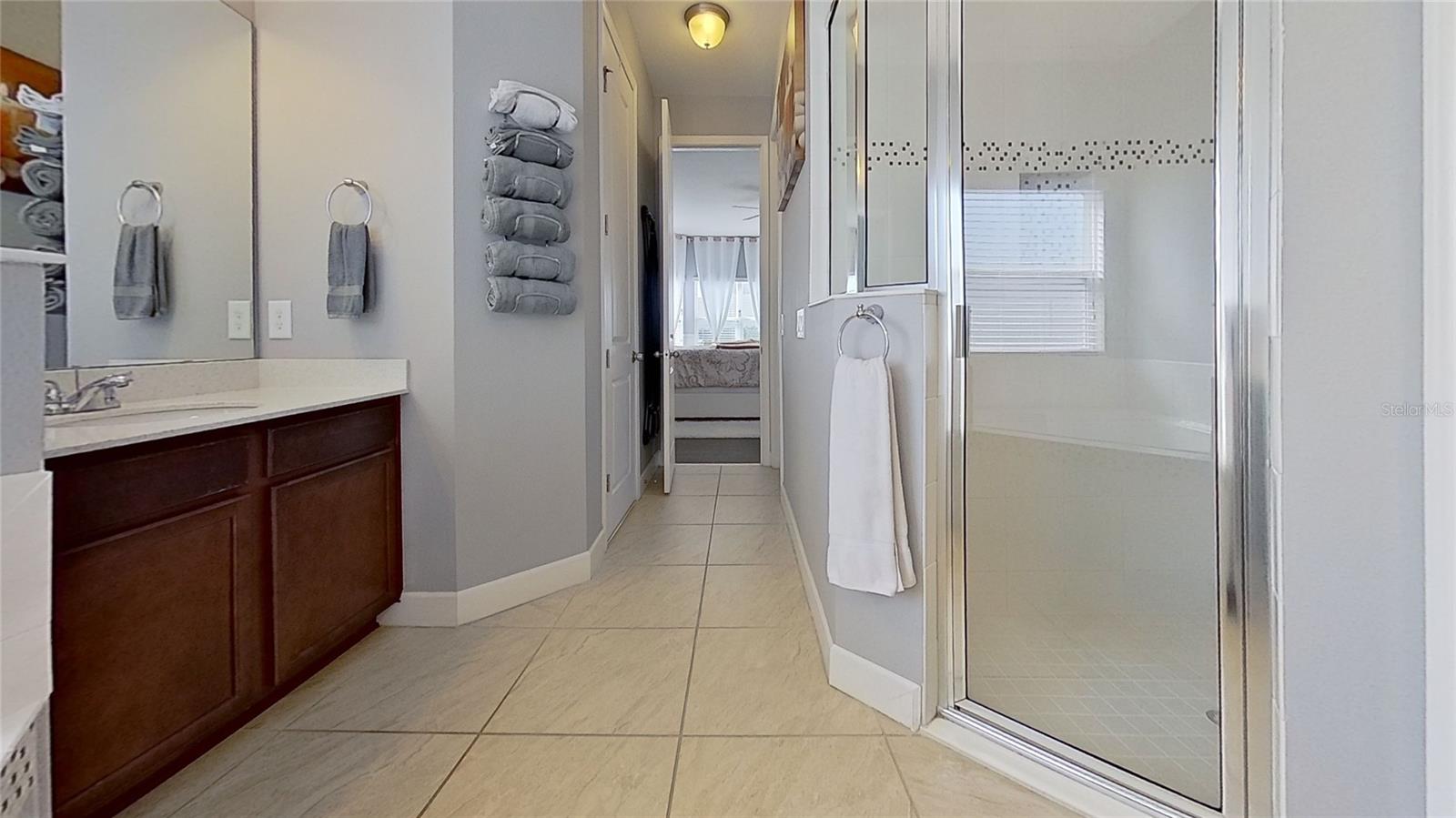 703 CALABRIA WAY, HOWEY IN THE HILLS, FL, 34737