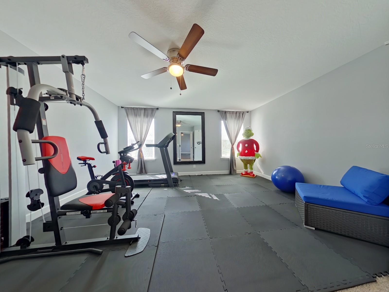 703 CALABRIA WAY, HOWEY IN THE HILLS, FL, 34737