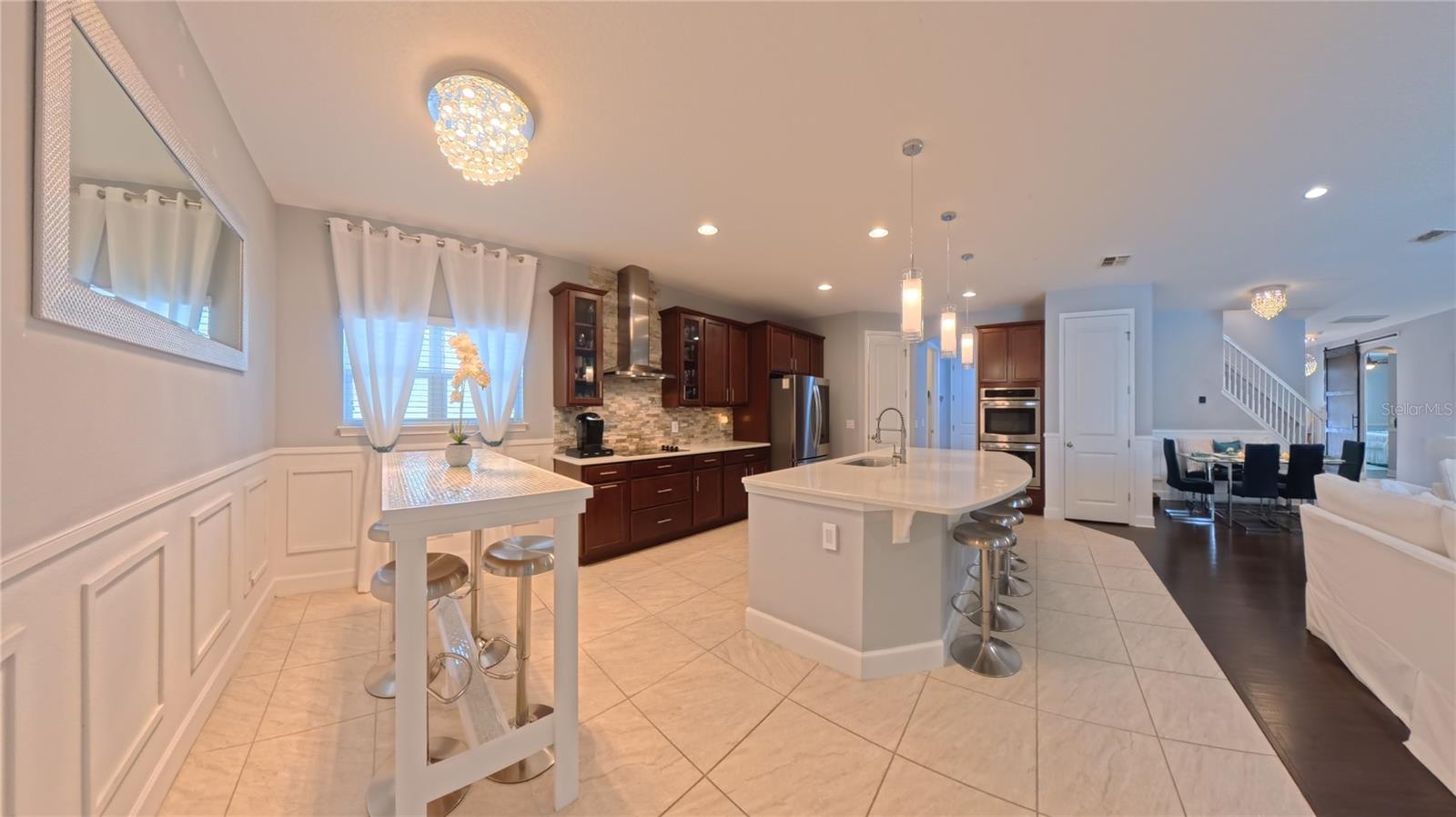 703 CALABRIA WAY, HOWEY IN THE HILLS, FL, 34737