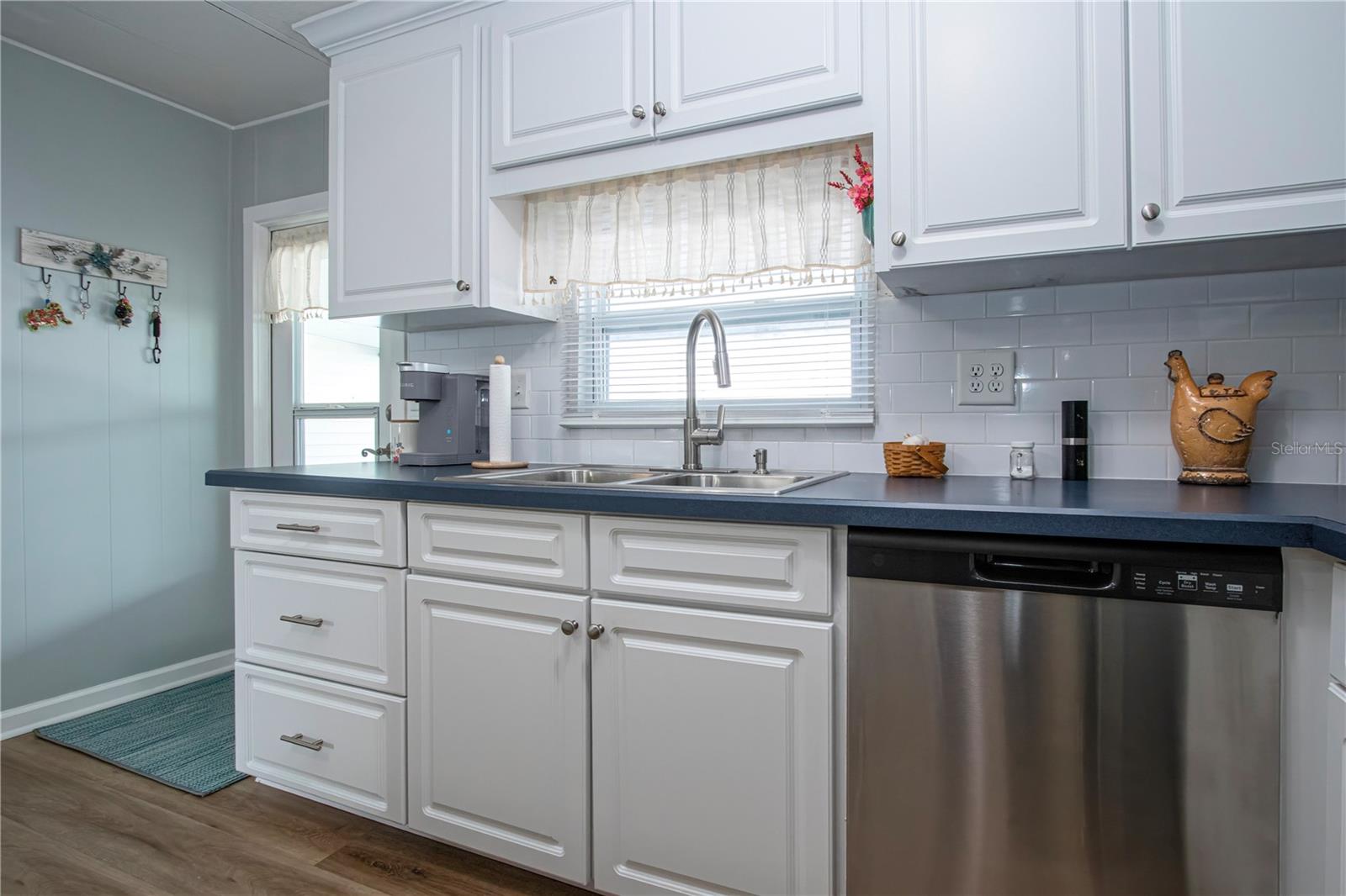 2266 PIAZZA DR #115, SARASOTA, FL, 34238