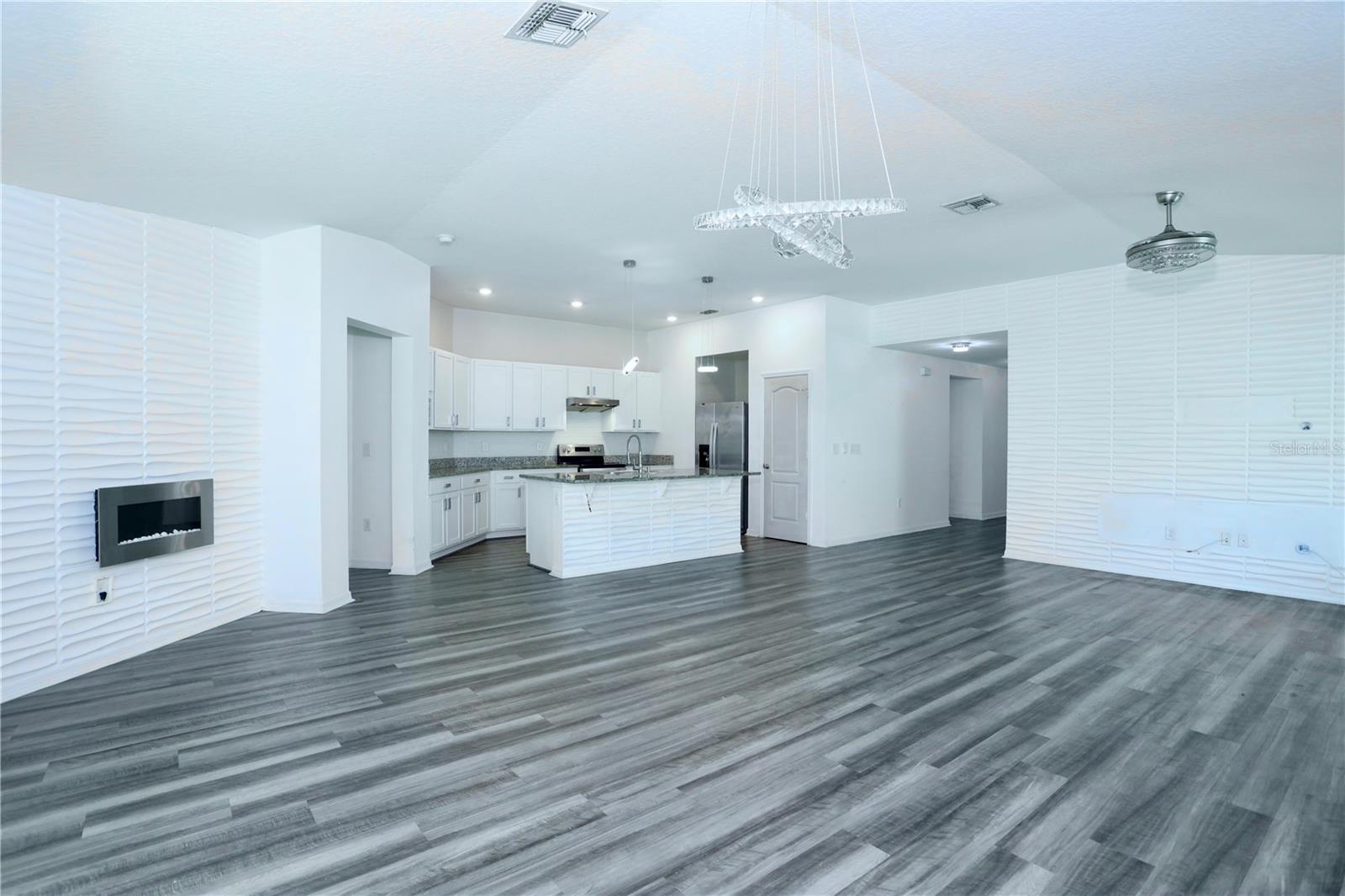 1141 AUGUSTUS DR, DAVENPORT, FL, 33896