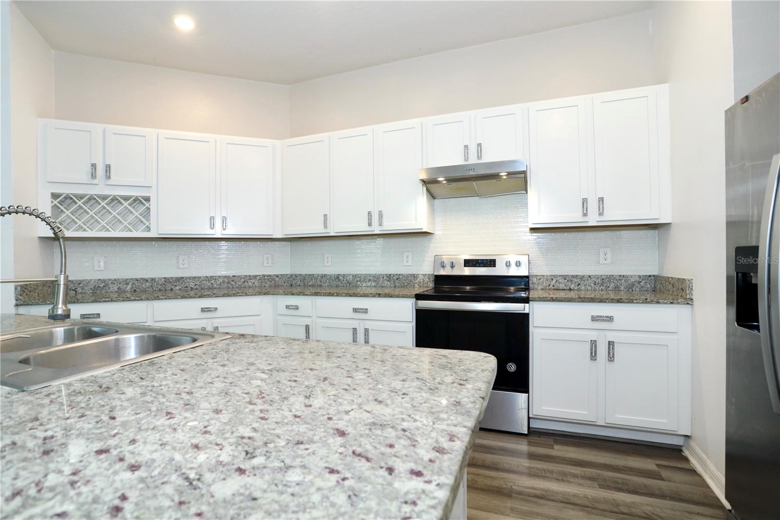 1141 AUGUSTUS DR, DAVENPORT, FL, 33896