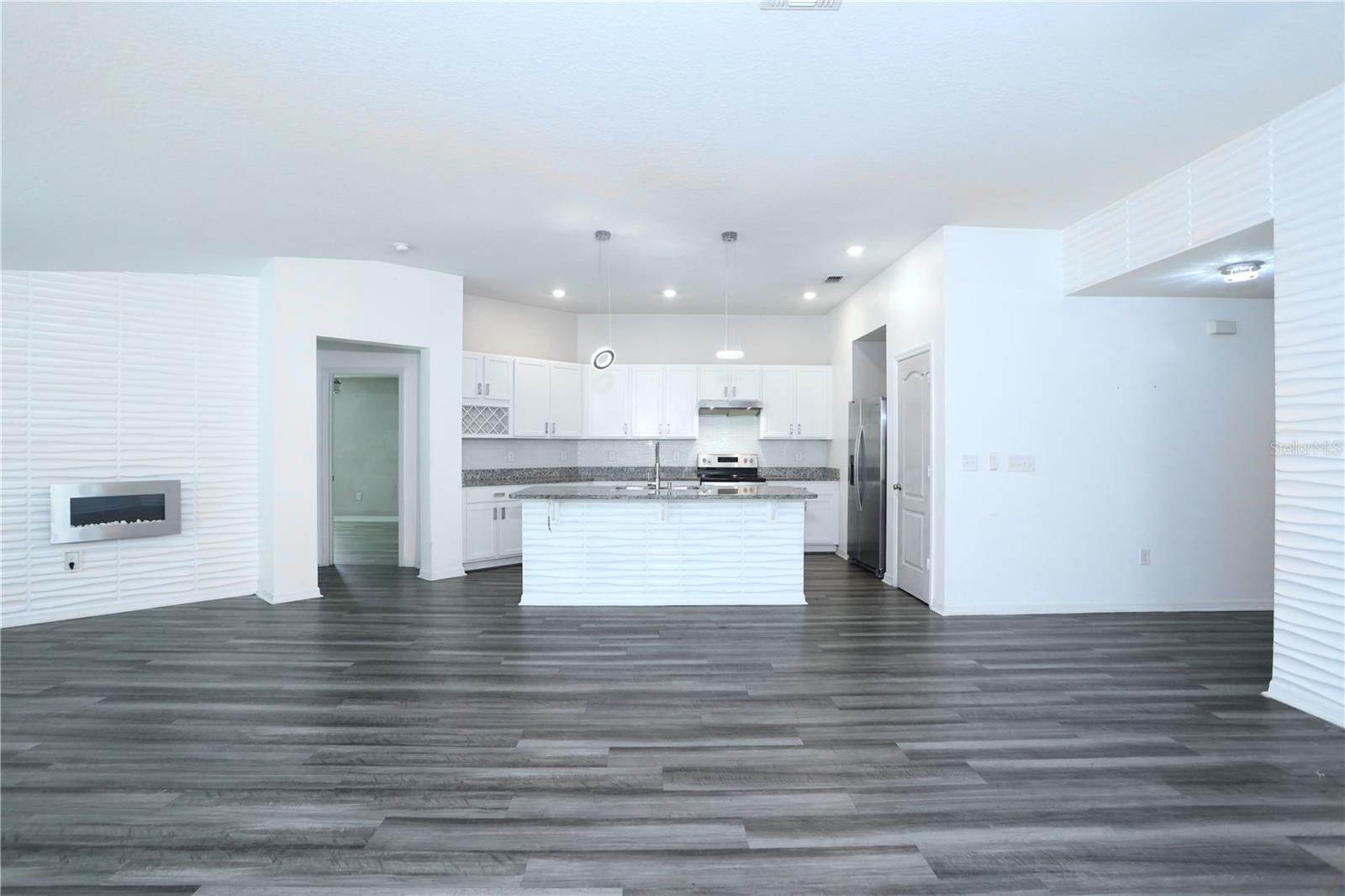 1141 AUGUSTUS DR, DAVENPORT, FL, 33896