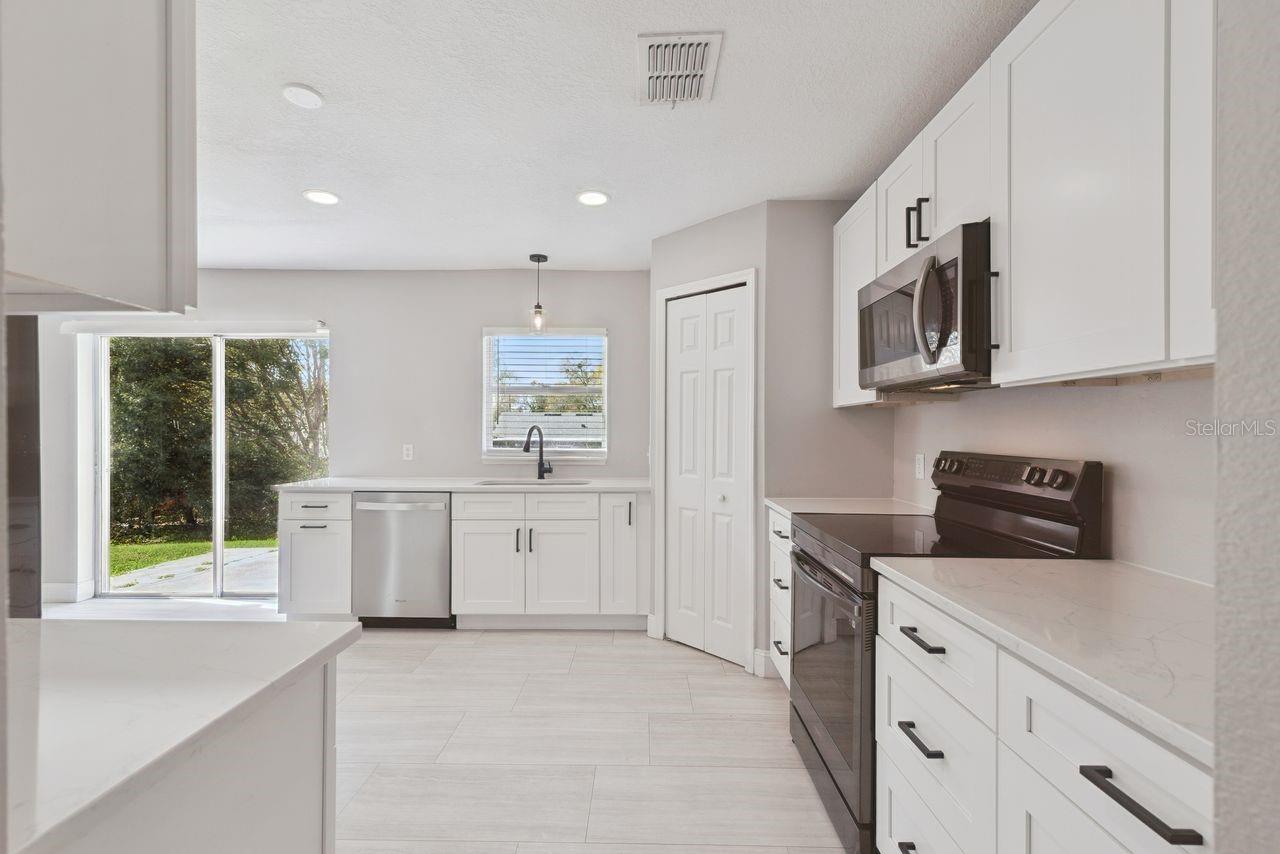 2735 HOWLAND BLVD, DELTONA, FL, 32725