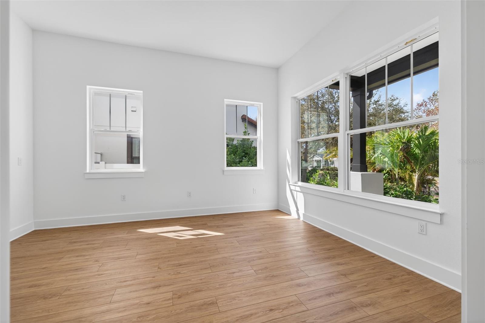 842 30TH AVE, ST PETERSBURG, FL, 33704