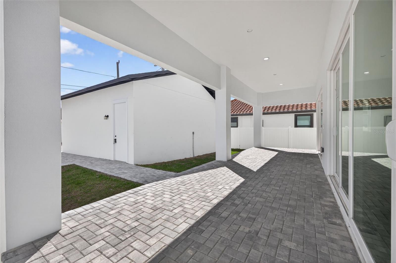 842 30TH AVE, ST PETERSBURG, FL, 33704