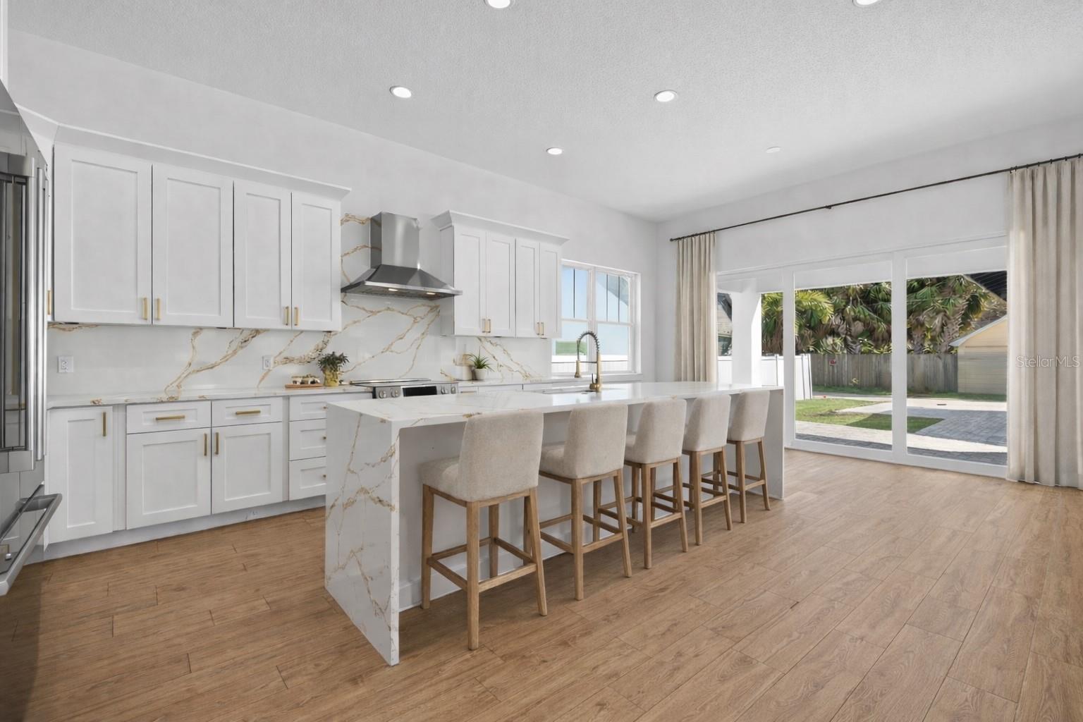 842 30TH AVE, ST PETERSBURG, FL, 33704