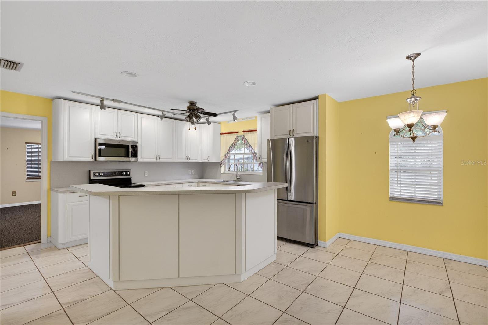 2065 OAK BEACH BLVD, SEBRING, FL, 33875