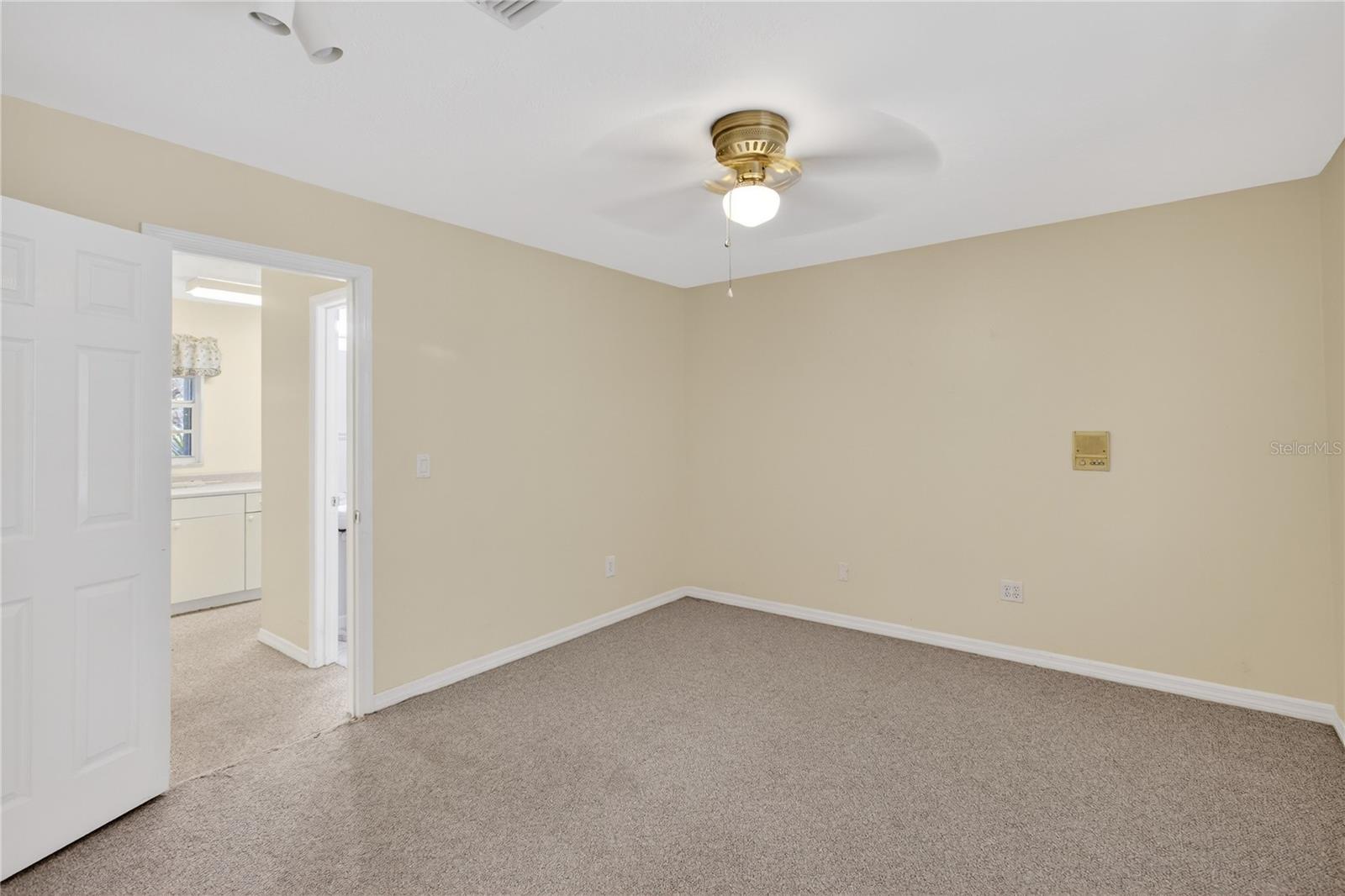 2065 OAK BEACH BLVD, SEBRING, FL, 33875