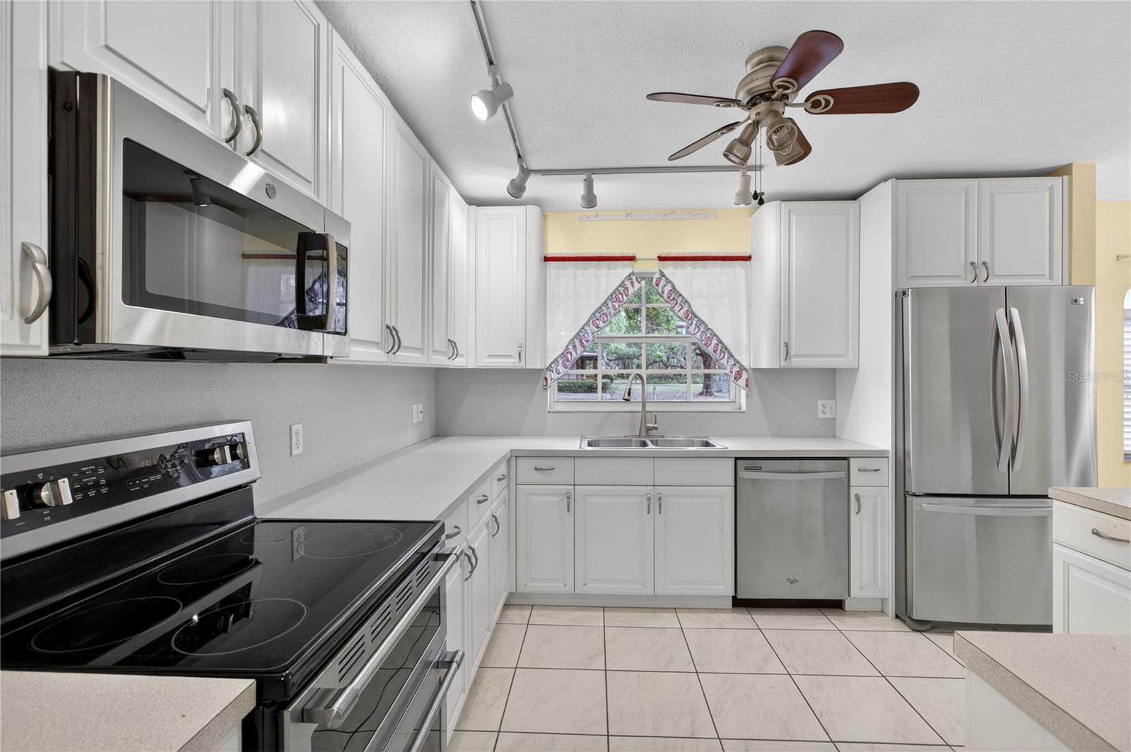 2065 OAK BEACH BLVD, SEBRING, FL, 33875