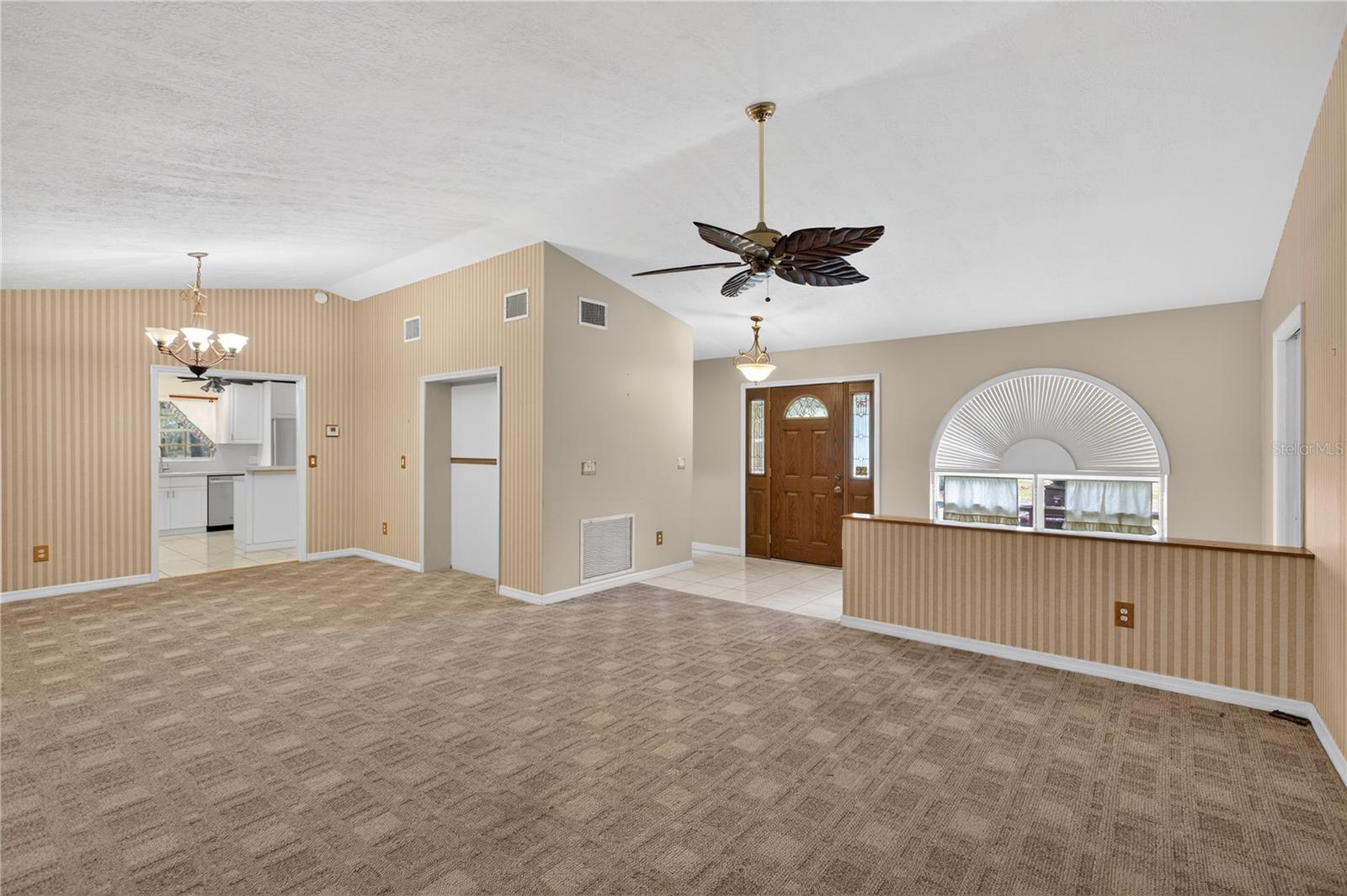 2065 OAK BEACH BLVD, SEBRING, FL, 33875