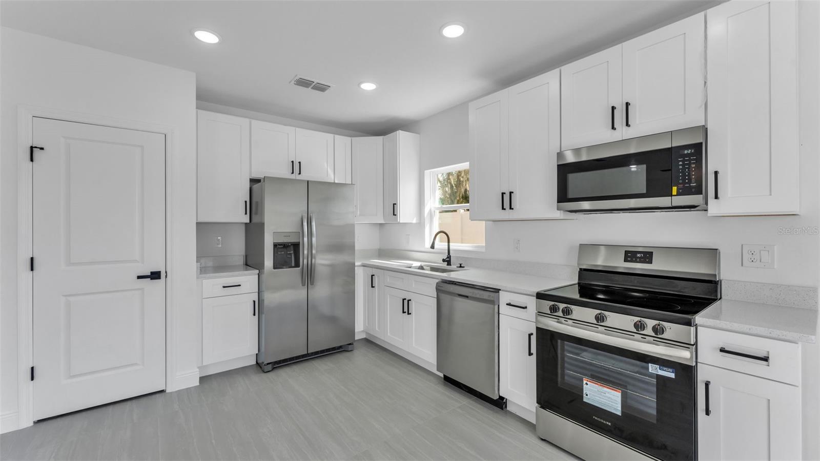 2438 4TH ST NE, WINTER HAVEN, FL, 33881