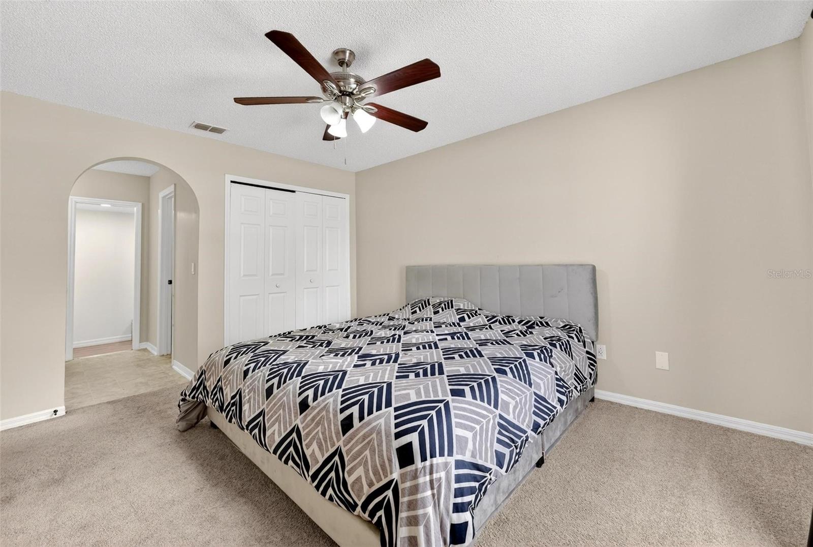 3010 HALLOW DR, DELTONA, FL, 32738